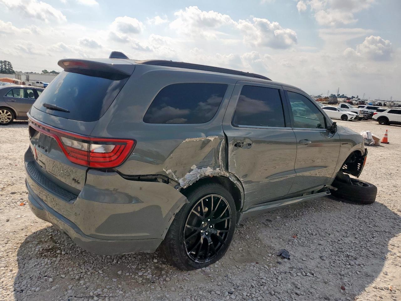 Dodge Durango R/t Image 12