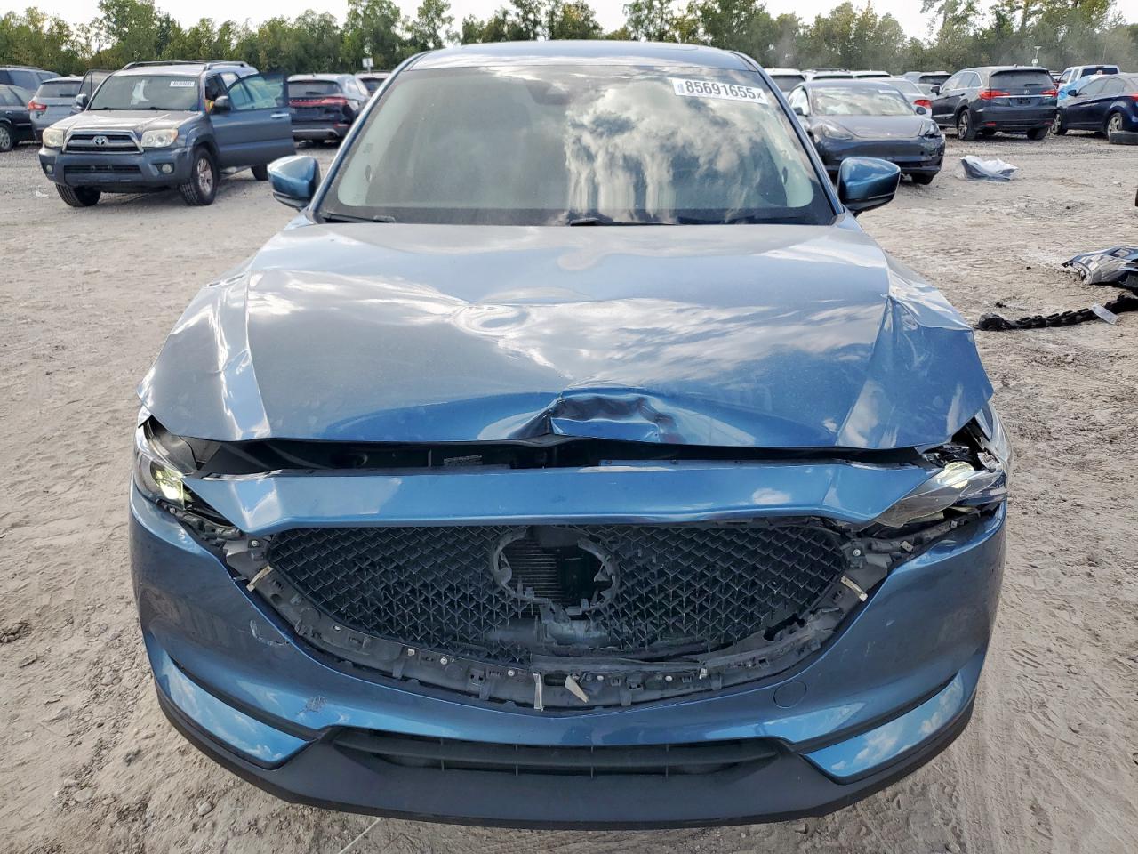 Mazda Cx Grand Touring Image 4