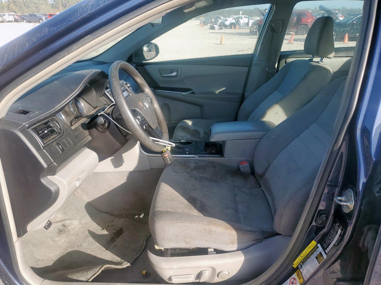 Toyota Camry Hybrid Image 7