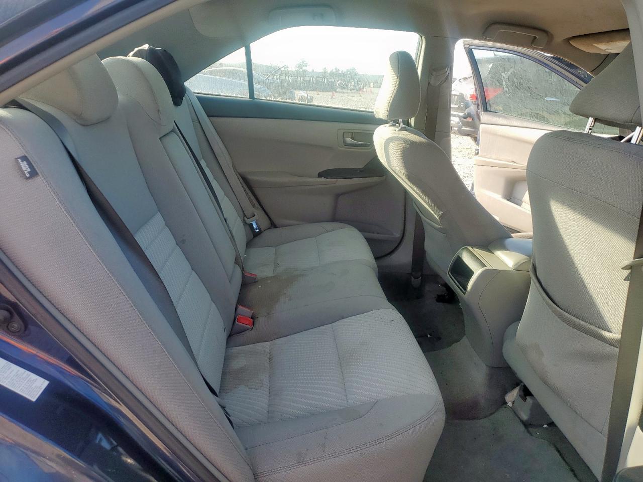 Toyota Camry Hybrid Image 12