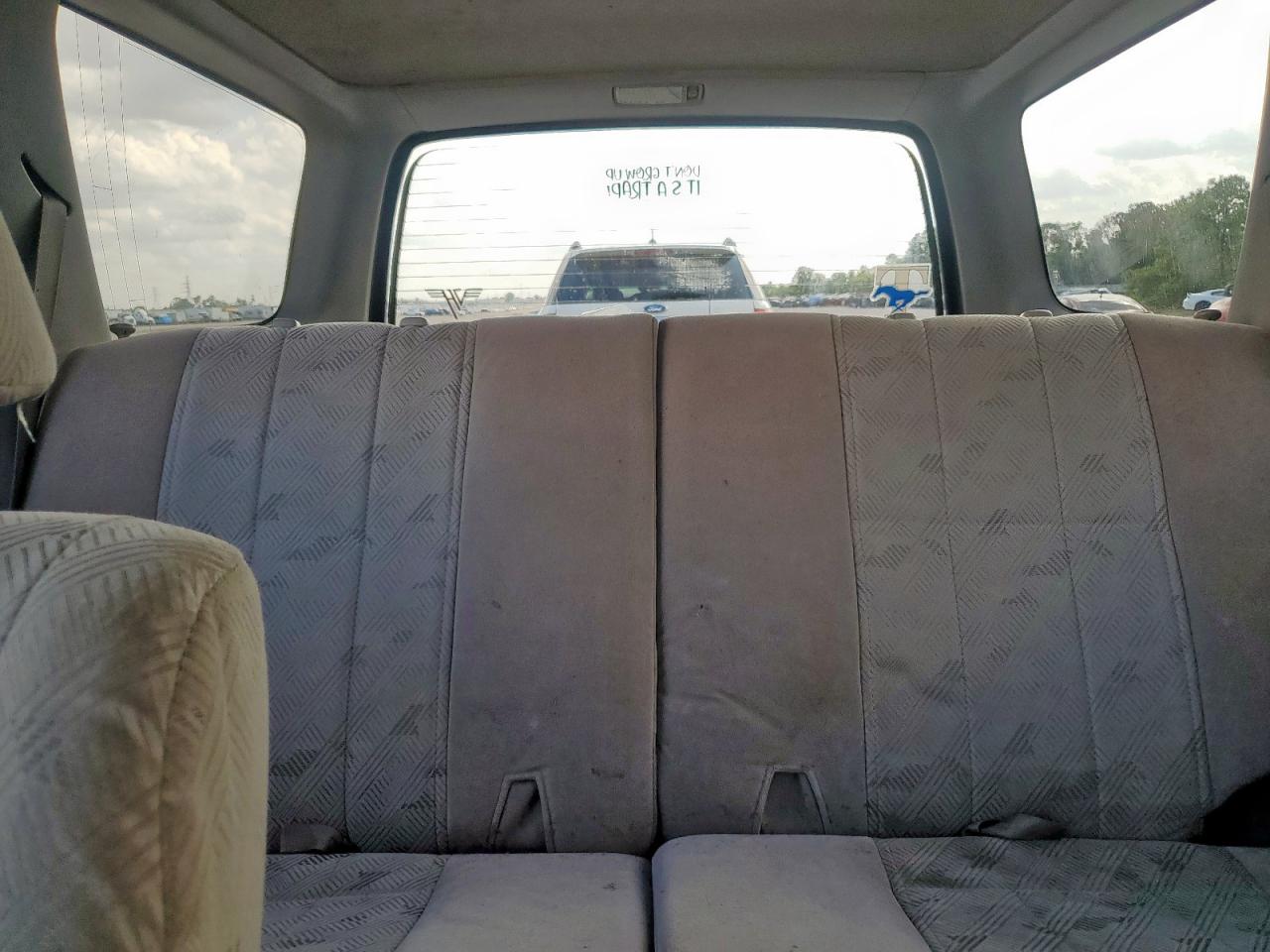 Toyota 4Runner Sr5 Image 9