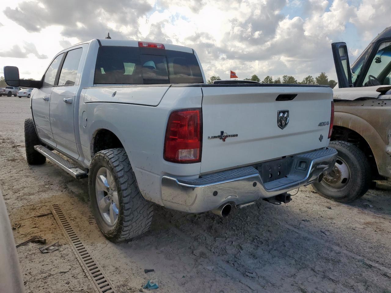 Ram 1500 Slt Image 9