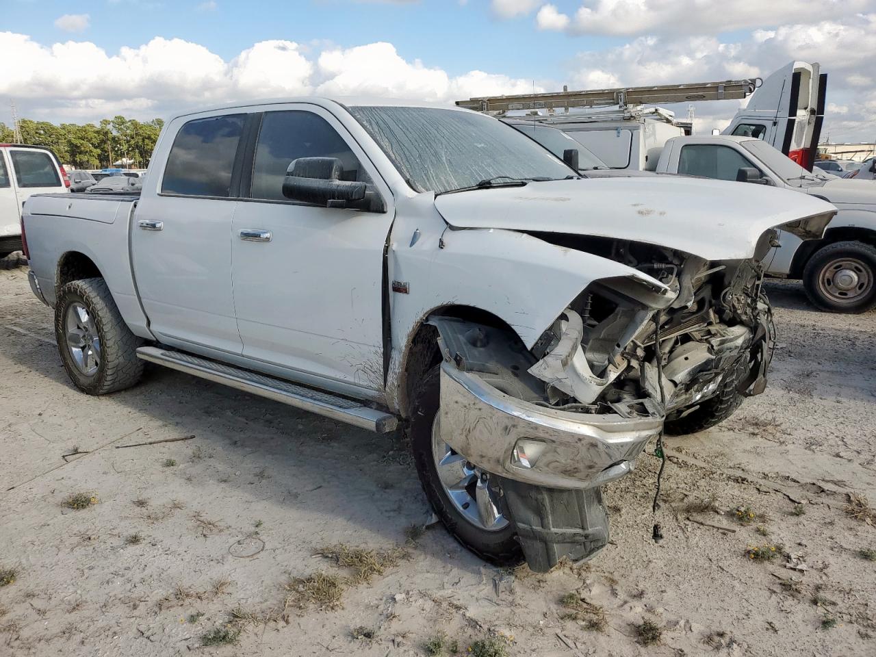 Ram 1500 Slt Image 7