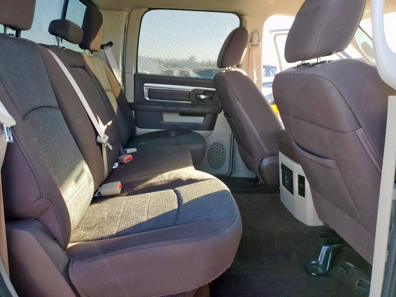 Ram 1500 Slt Image 4