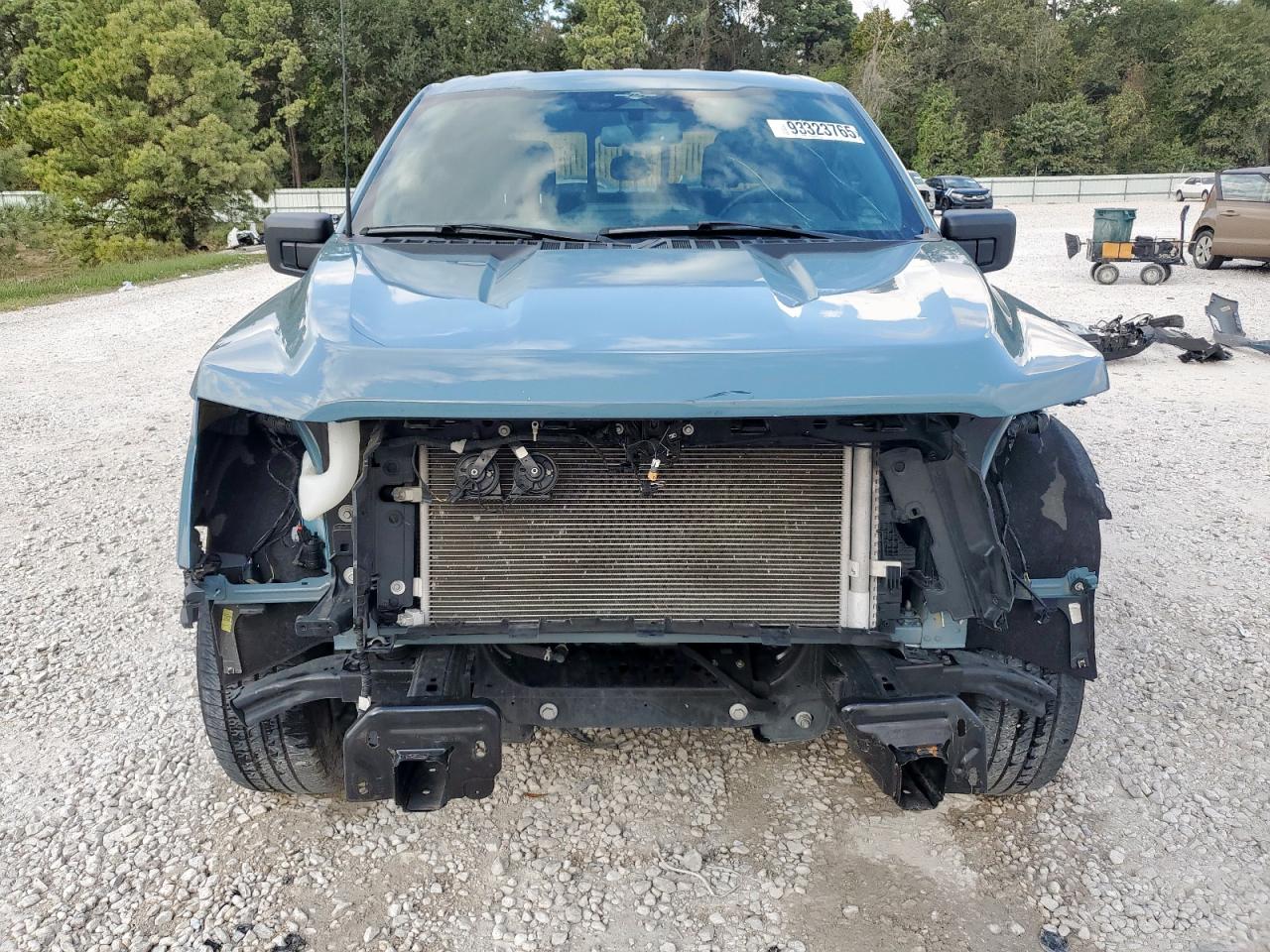 Ford F-150 Supercrew Image 13