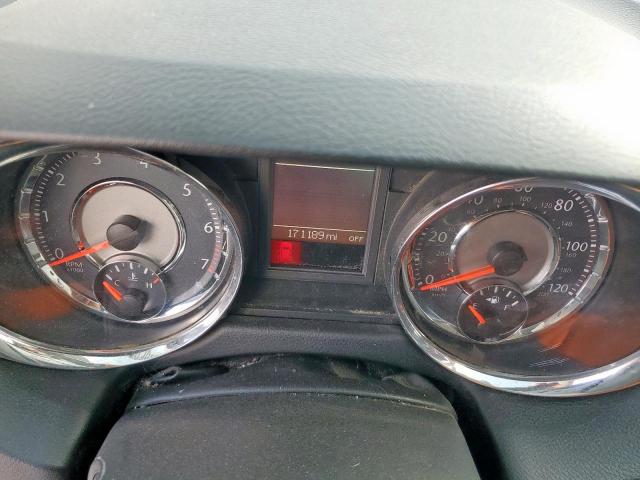 Chrysler Minivan Touring Image 3