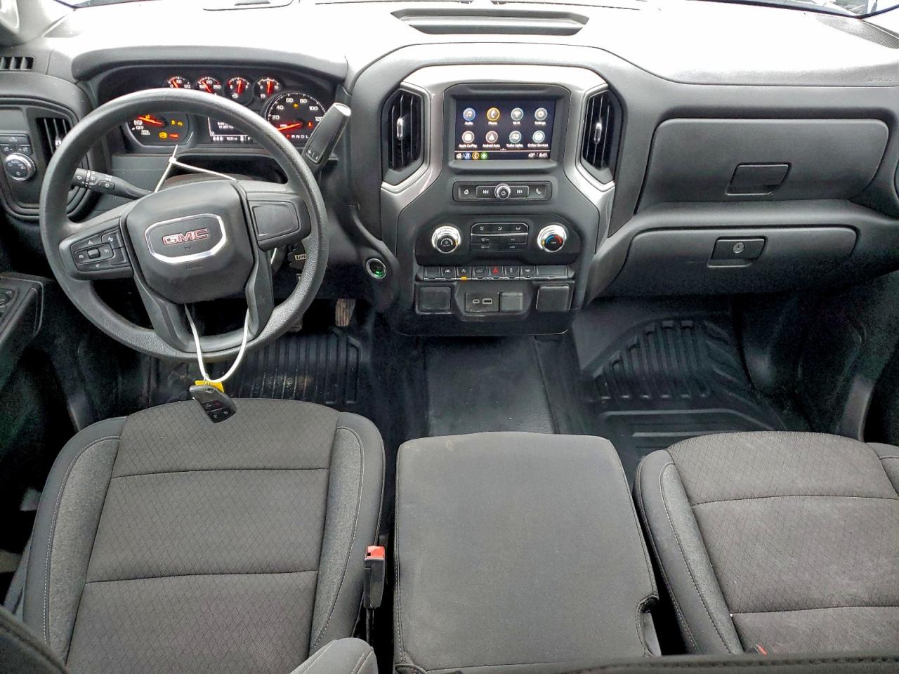 GMC Sierra C1500 Image 11