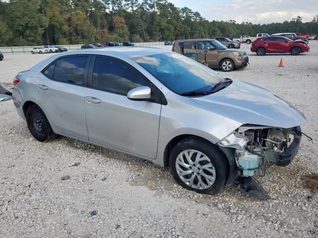 Toyota Corolla L Image 9