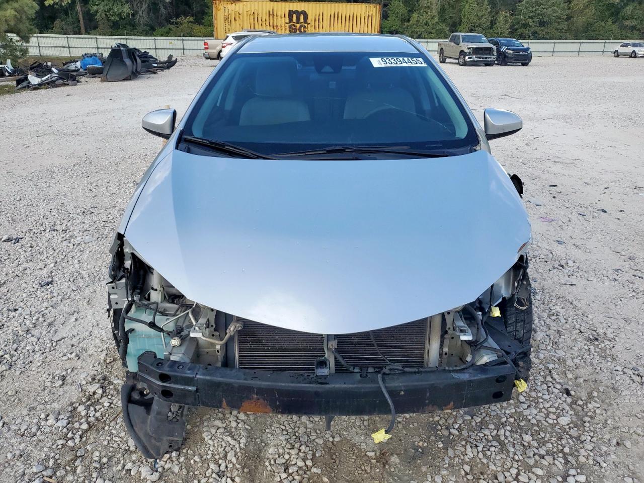 Toyota Corolla L Image 12