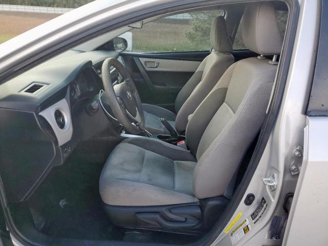 Toyota Corolla L Image 11