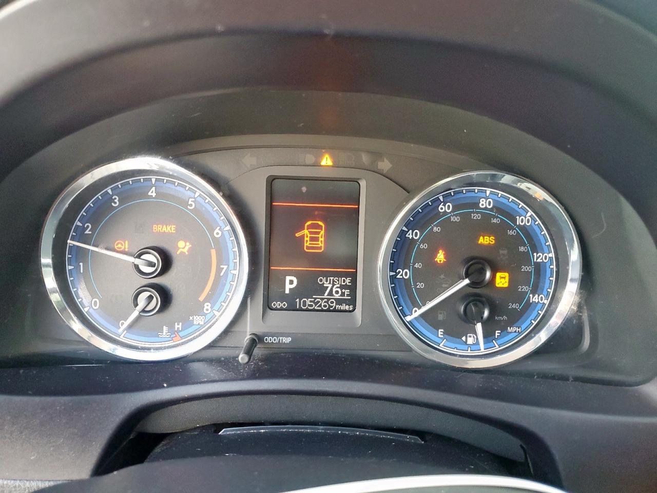 Toyota Corolla L Image 3