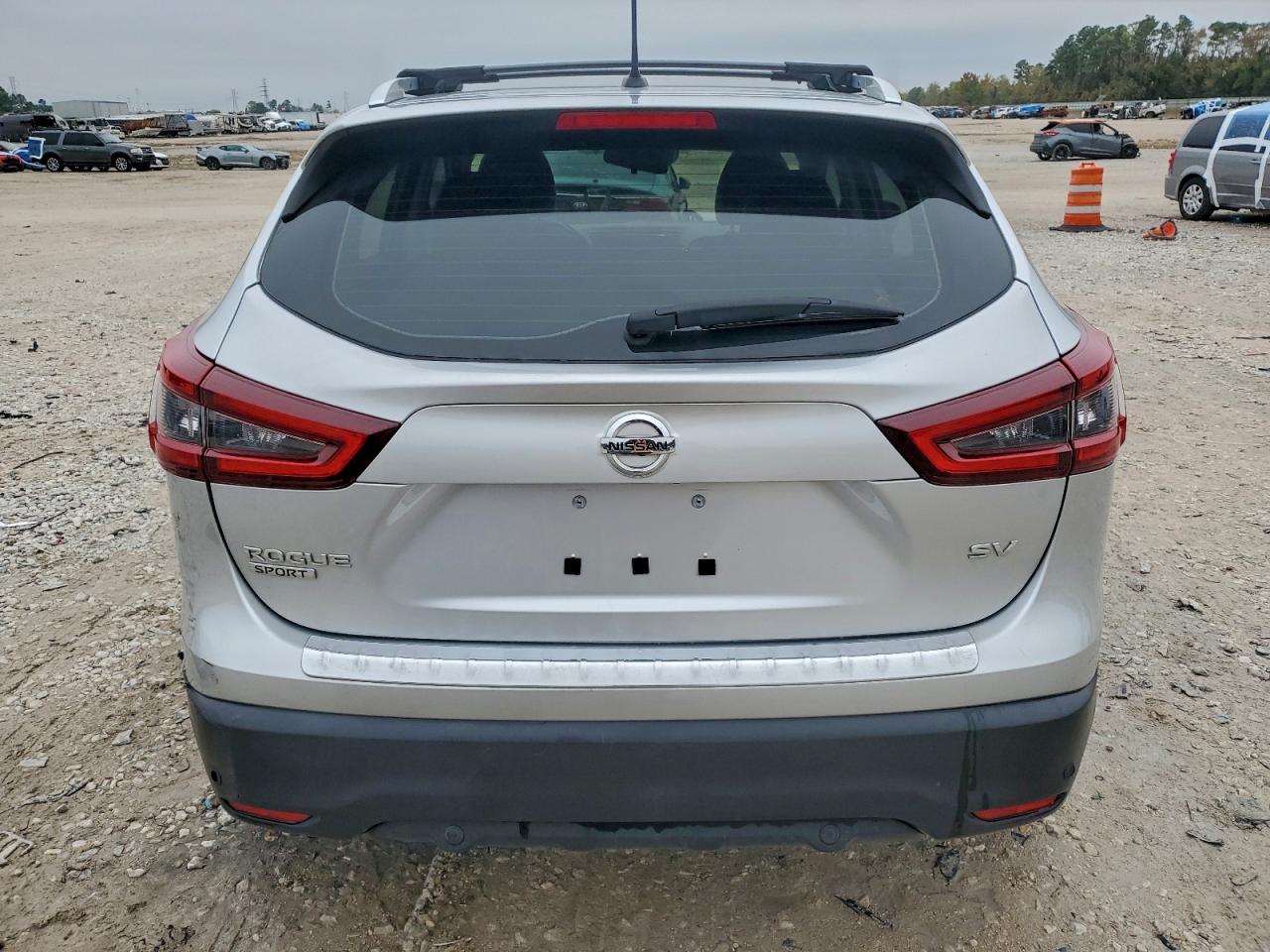 Nissan Rogue S Image 10