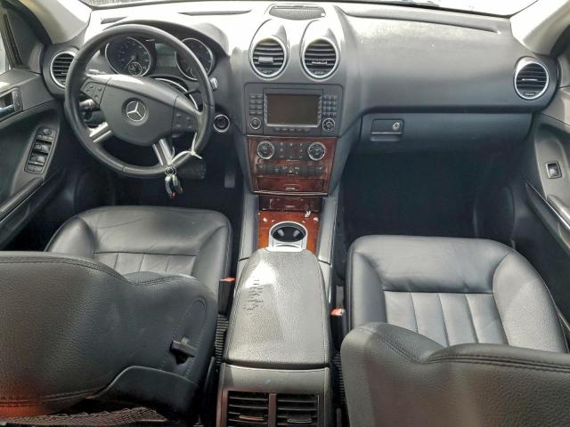 Mercedes-Benz M-Class 500 Image 4