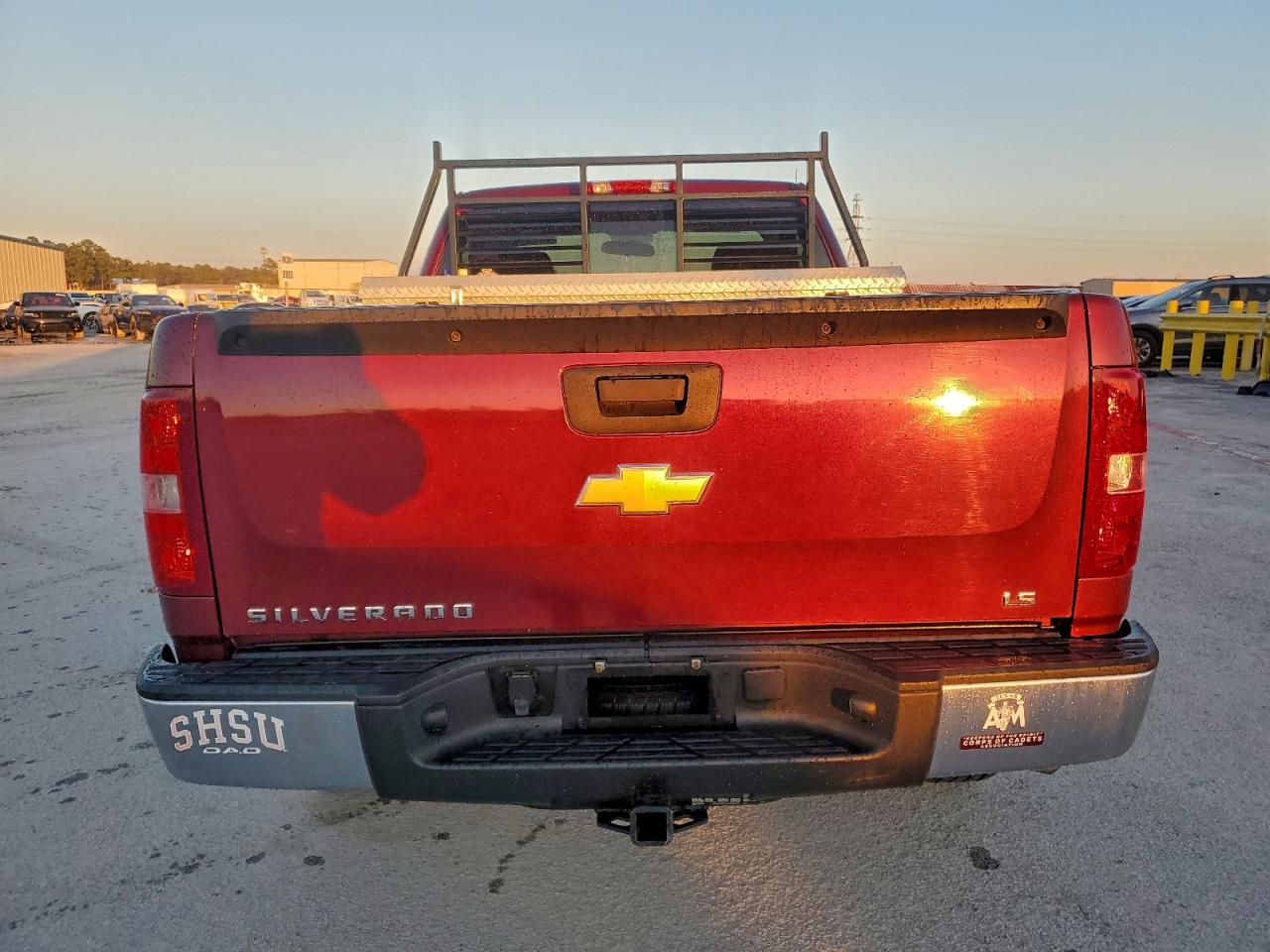 Chevrolet Silverado C1500 Image 13