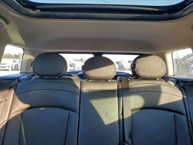 MINI Cooper Clubman Image 2