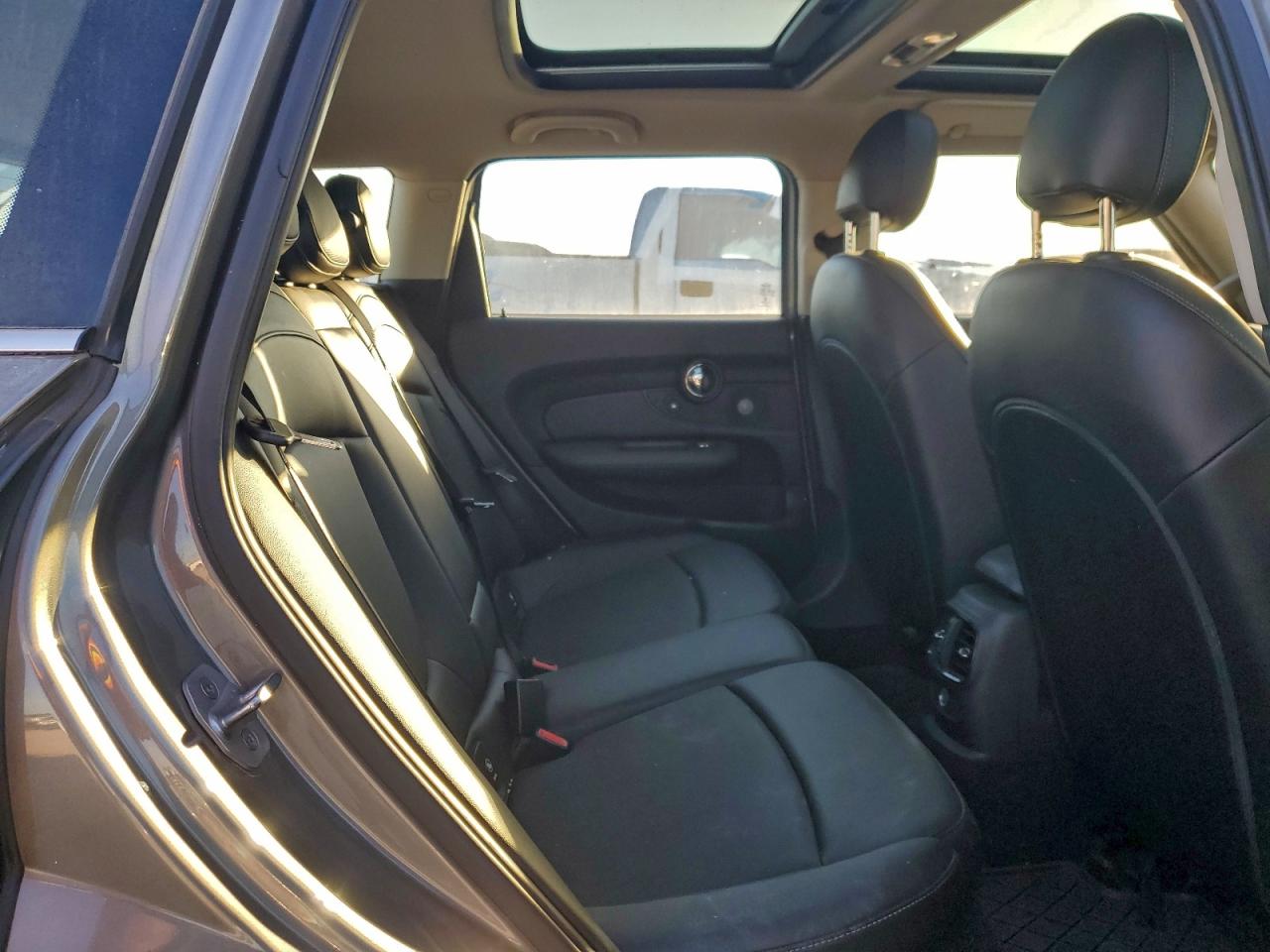 MINI Cooper Clubman Image 10