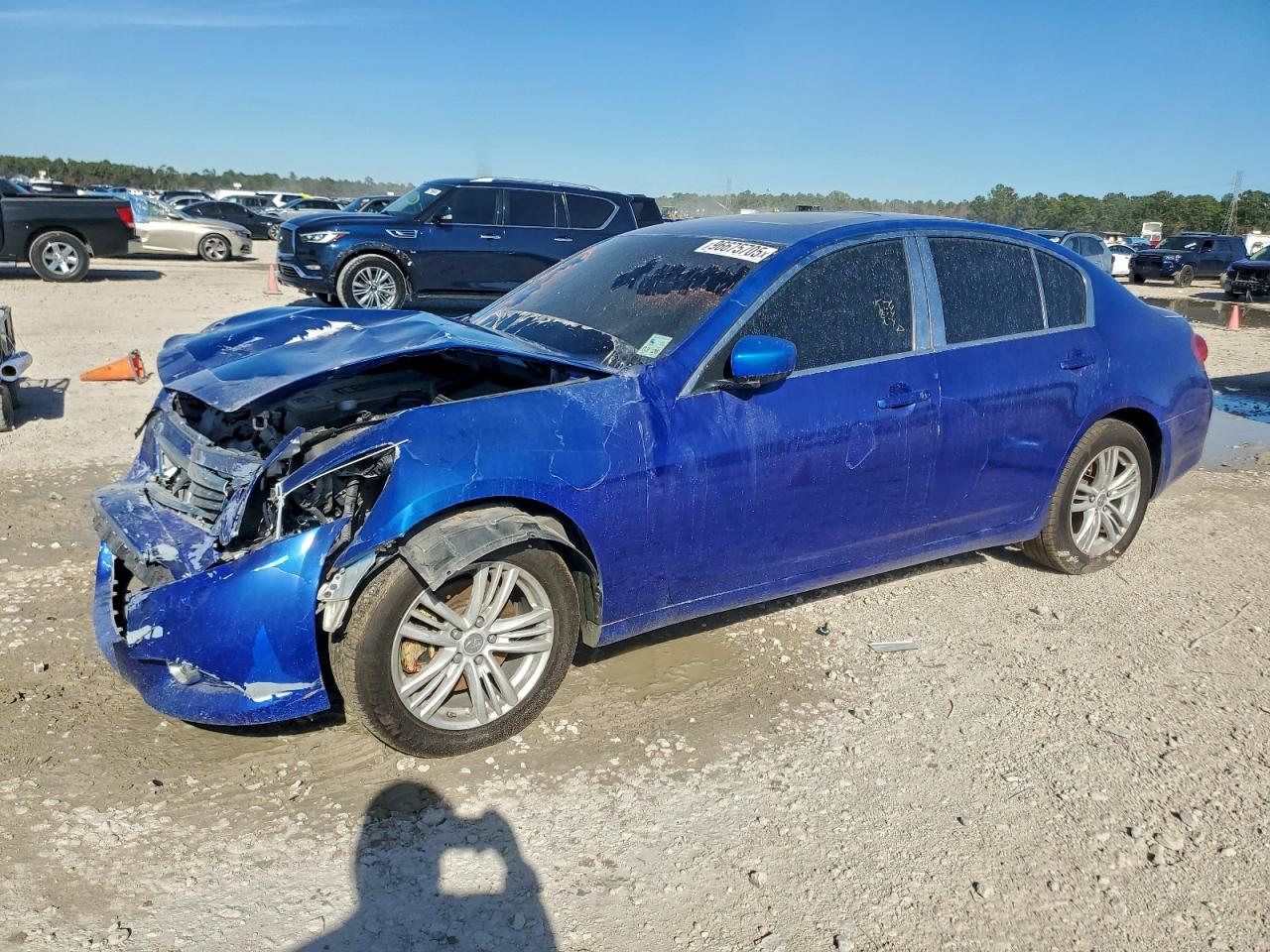 INFINITI G37 Image 1