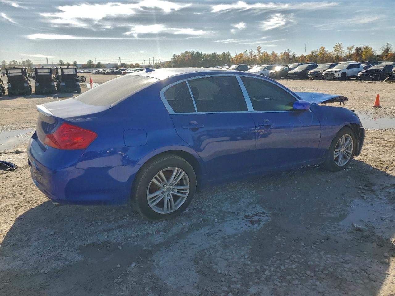 INFINITI G37 Image 10