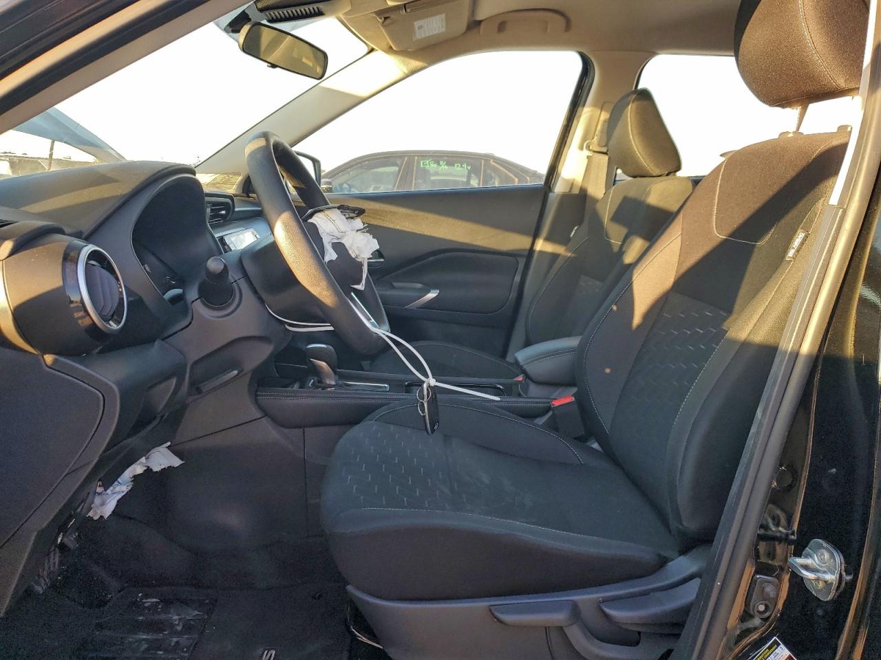 Nissan Kicks Sv Image 5