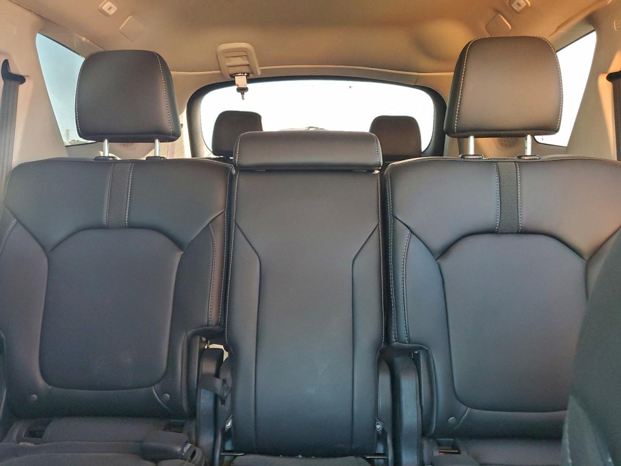 Honda Pilot Touring Image 13