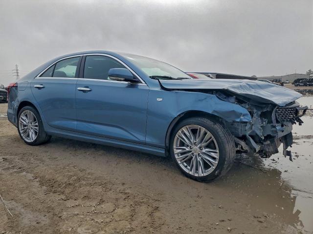 Cadillac CT4 Premium Luxury Image 2