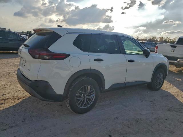 Nissan Rogue S Image 4