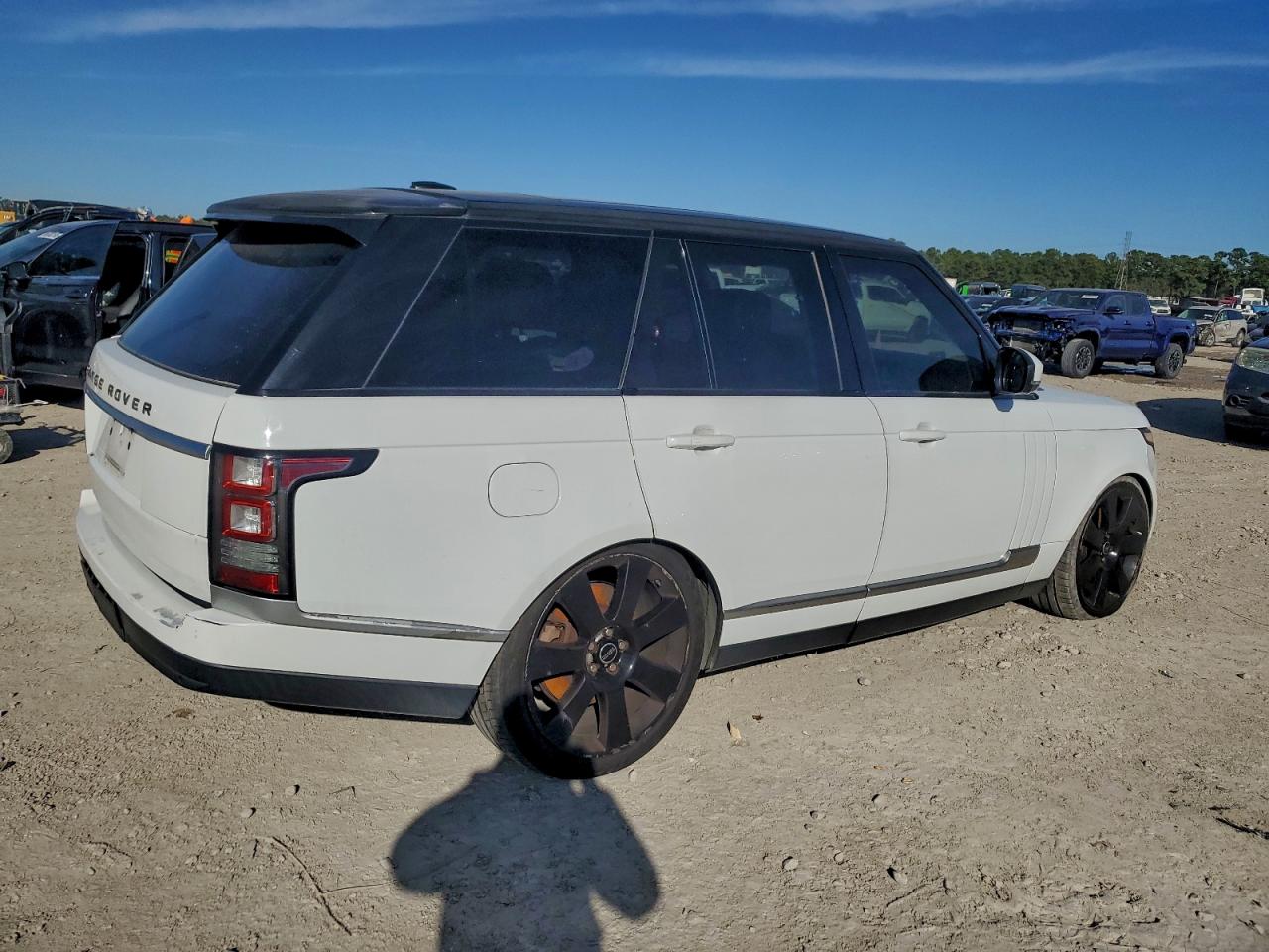 Land Rover Range Rover Supercharged Image 4