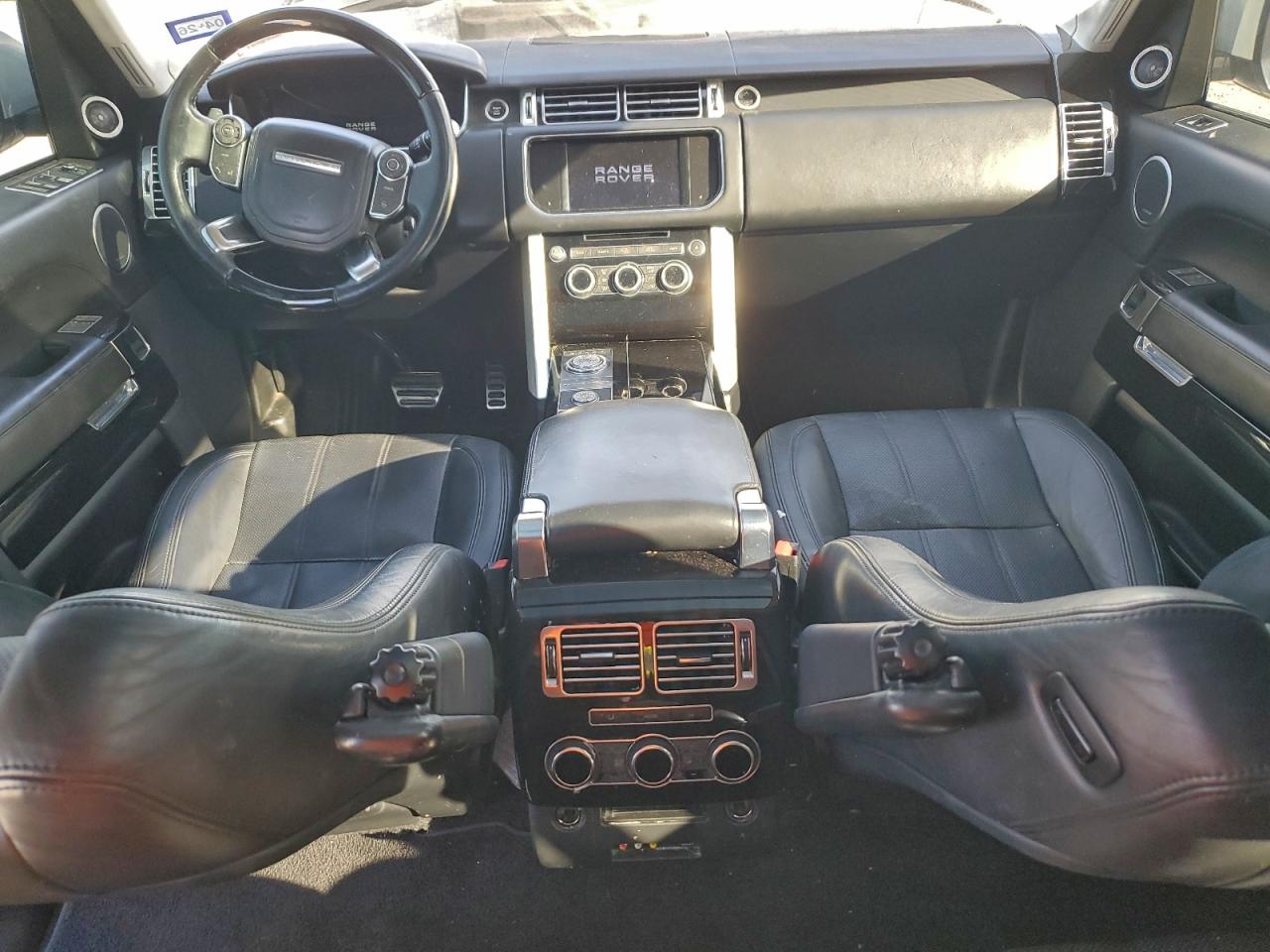 Land Rover Range Rover Supercharged Image 12