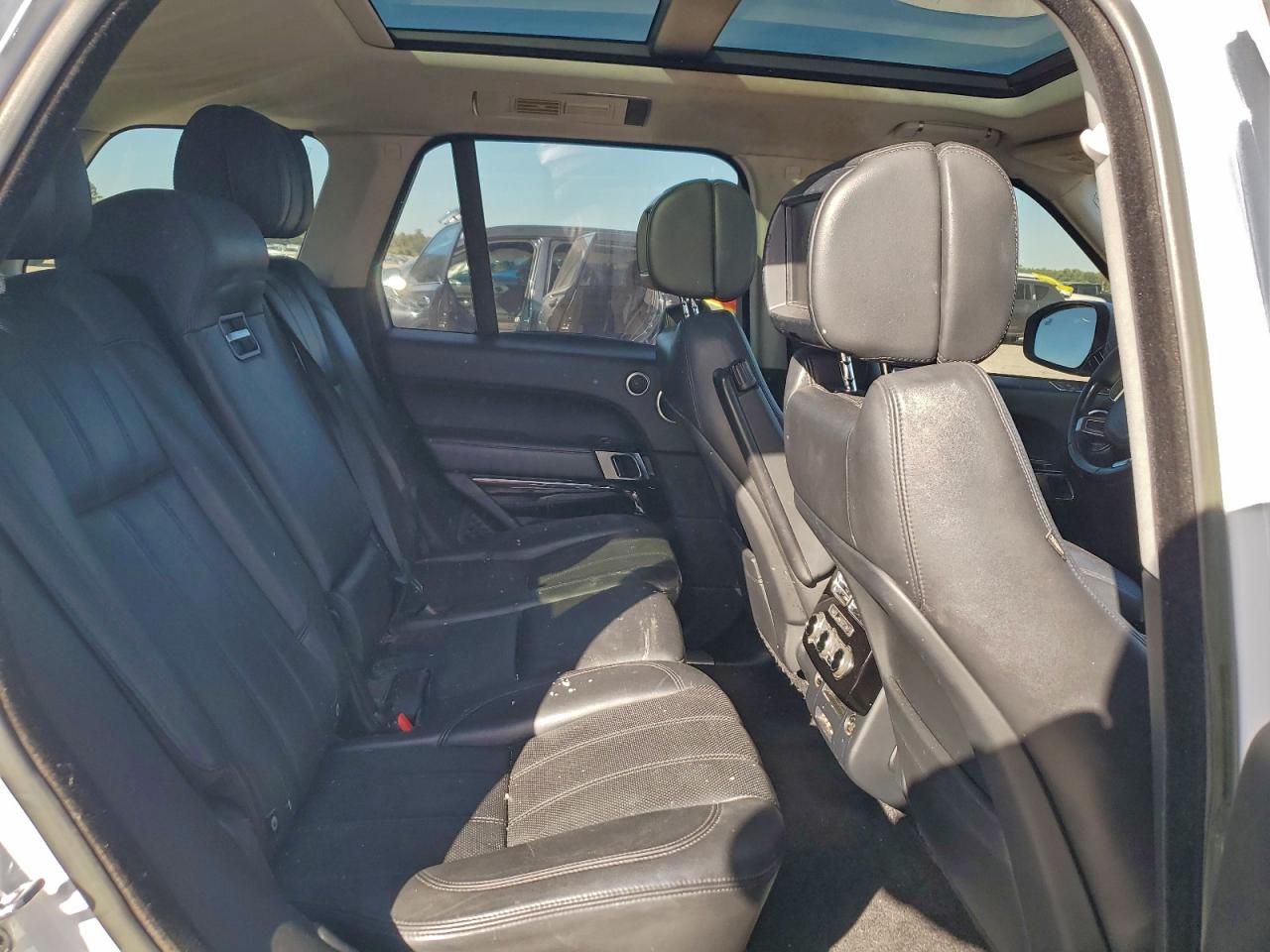 Land Rover Range Rover Supercharged Image 8