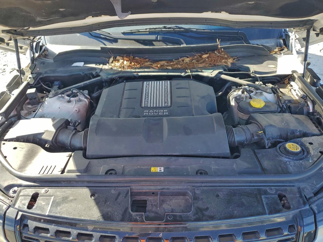 Land Rover Range Rover Supercharged Image 6