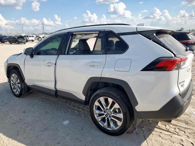 Toyota RAV4 Xle Premium Image 8