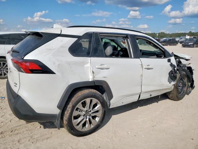 Toyota RAV4 Xle Premium Image 2