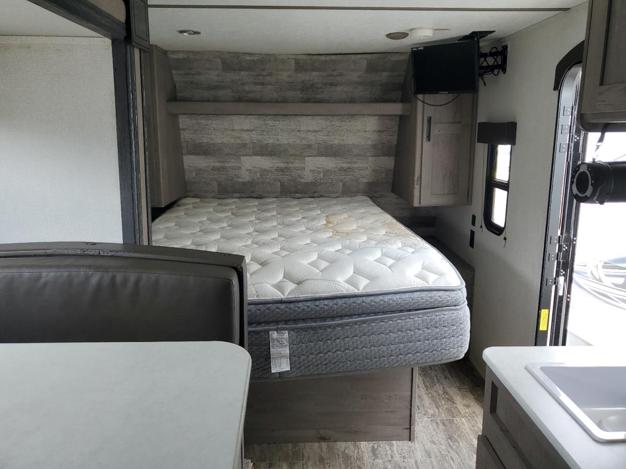 Keystone Springdale Image 6