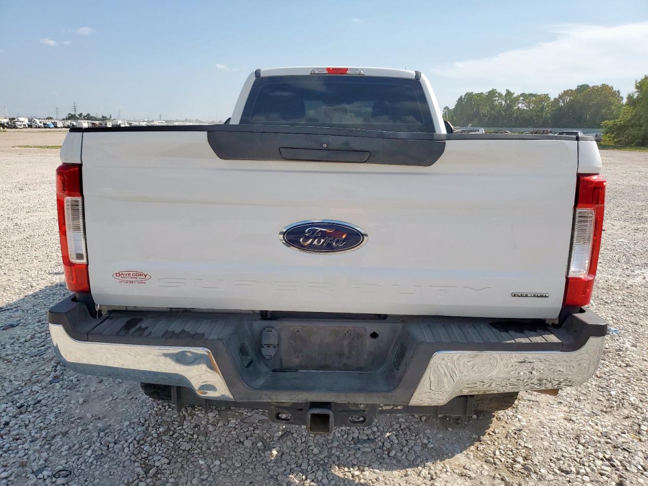 Ford F-250 Super Duty Image 9