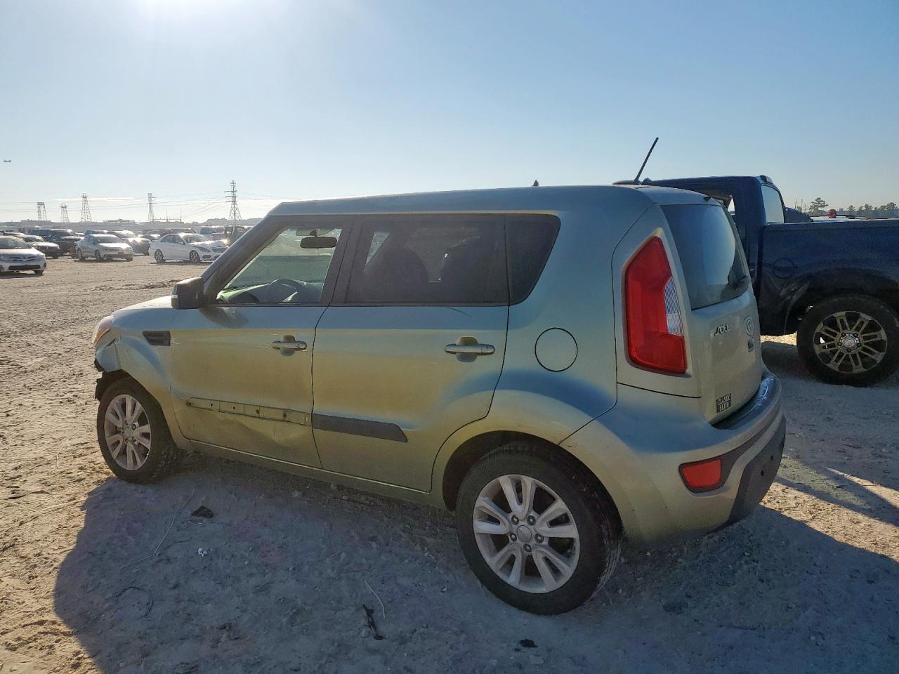 Kia Soul + Image 2