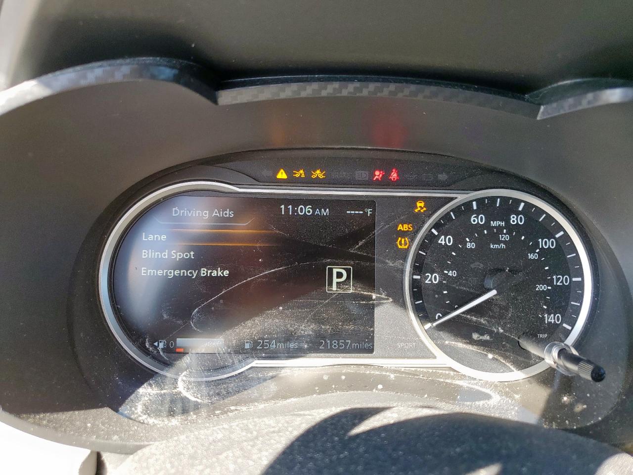 Nissan Versa Sv Image 10