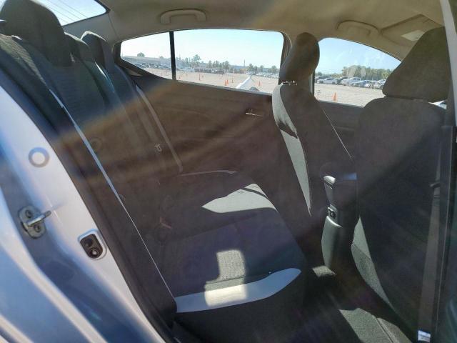 Nissan Versa Sv Image 9