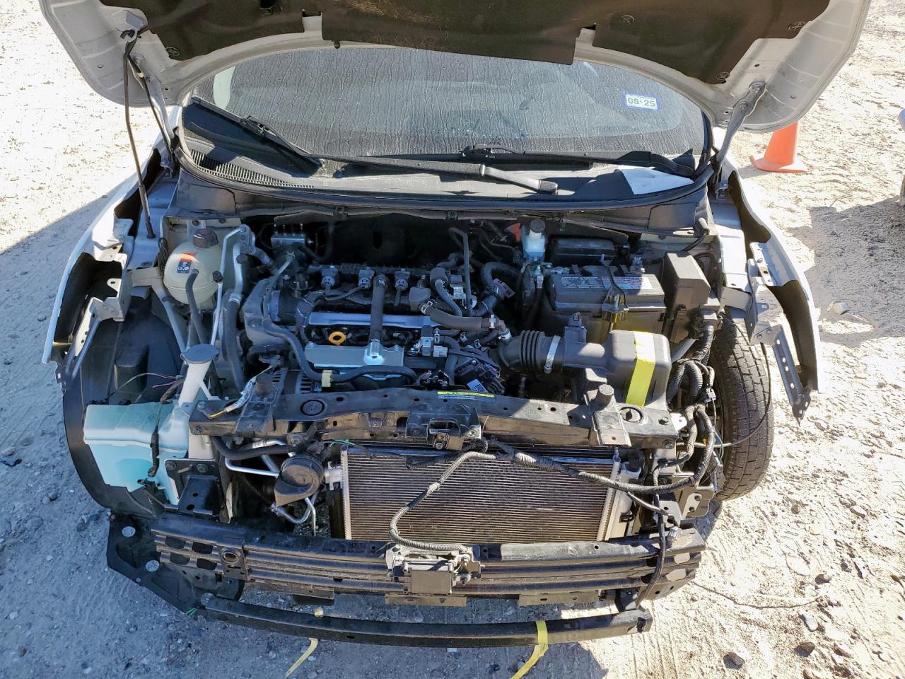 Nissan Versa Sv Image 6