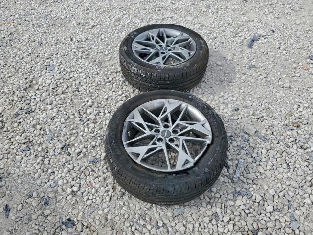 Genesis Gv70 Base Base Image 10