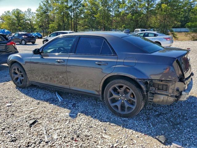 Chrysler 300 Touring Image 2
