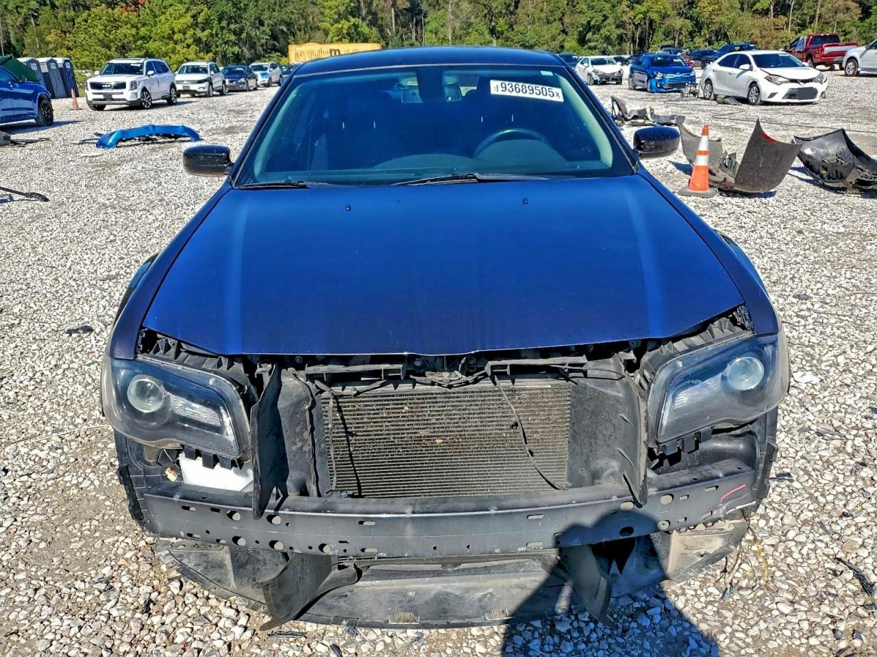 Chrysler 300 Touring Image 4