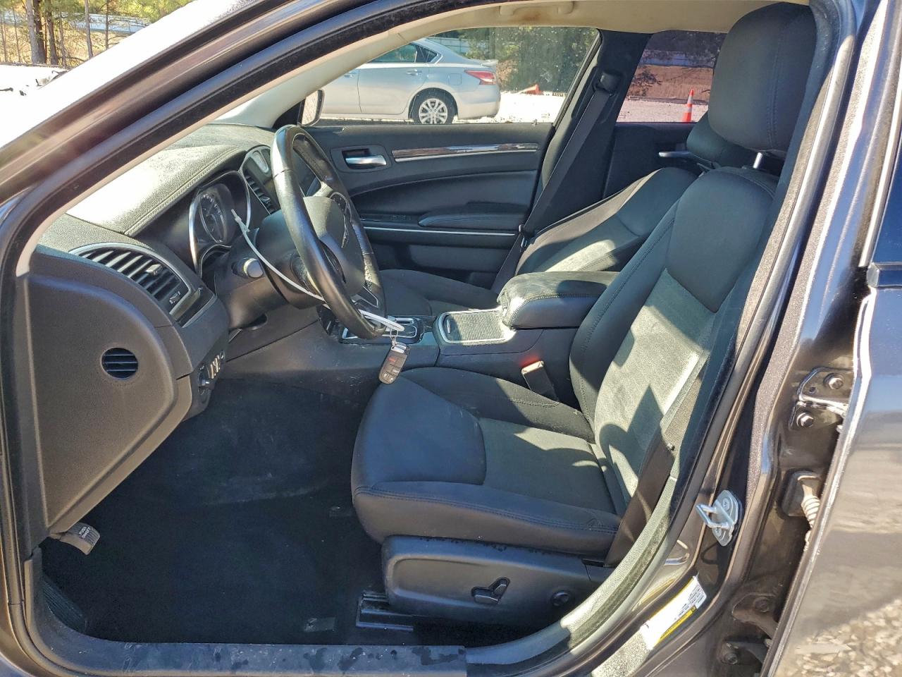 Chrysler 300 Touring Image 6