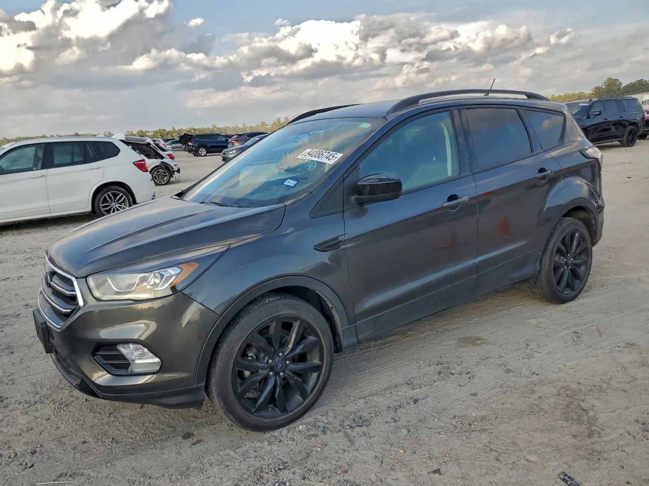 Ford Escape Se Image 1