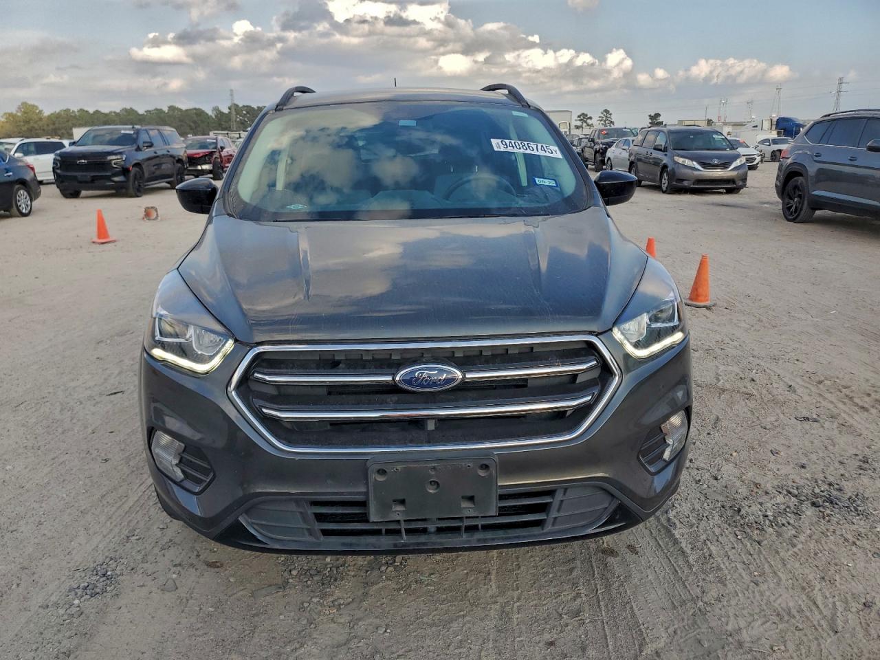 Ford Escape Se Image 8