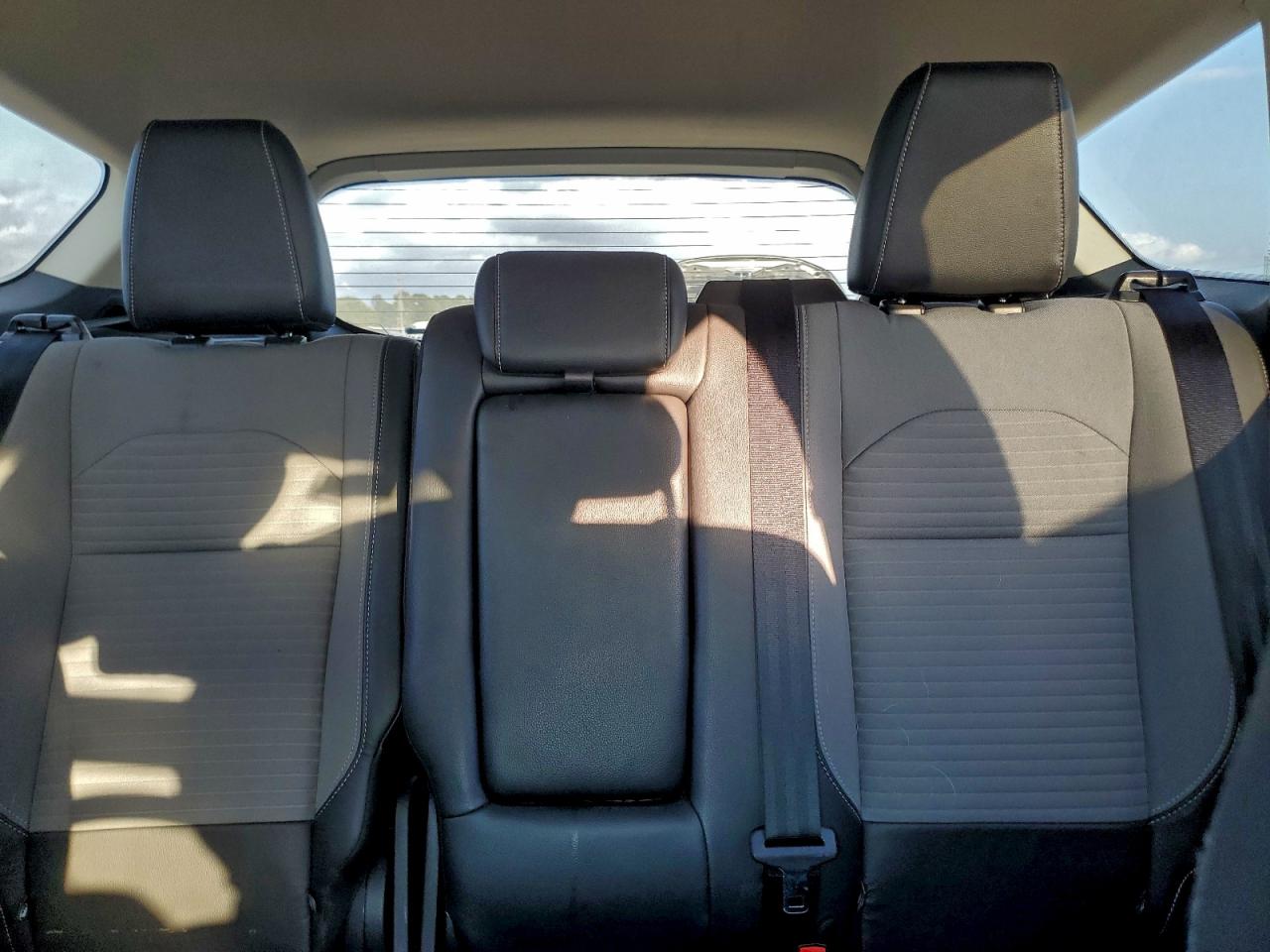 Ford Escape Se Image 4