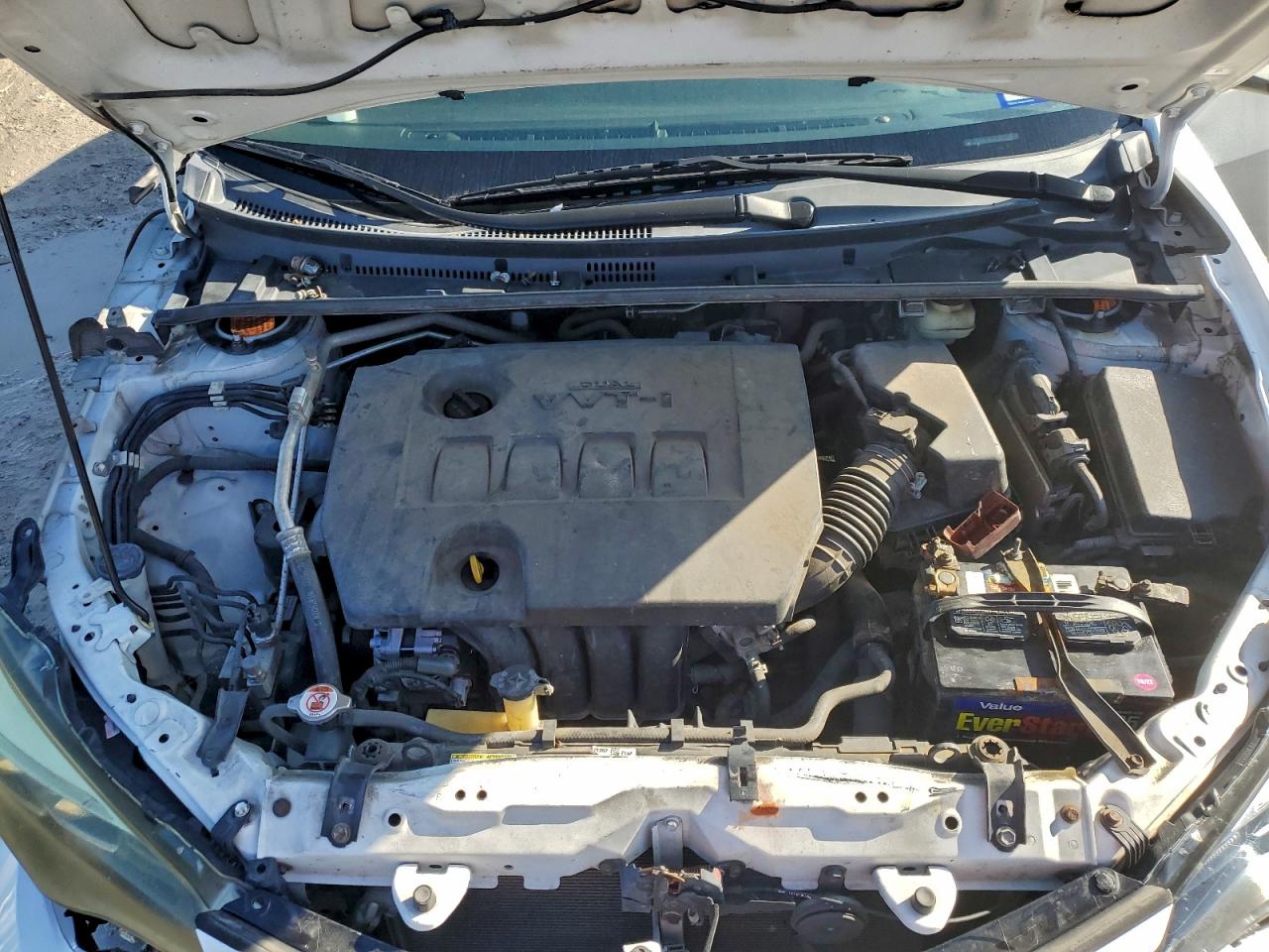 Toyota Corolla L Image 5