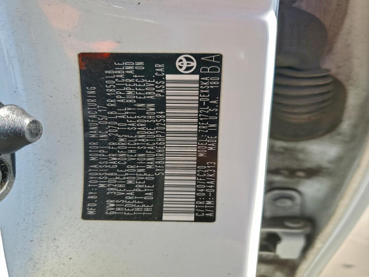 Toyota Corolla L Image 6