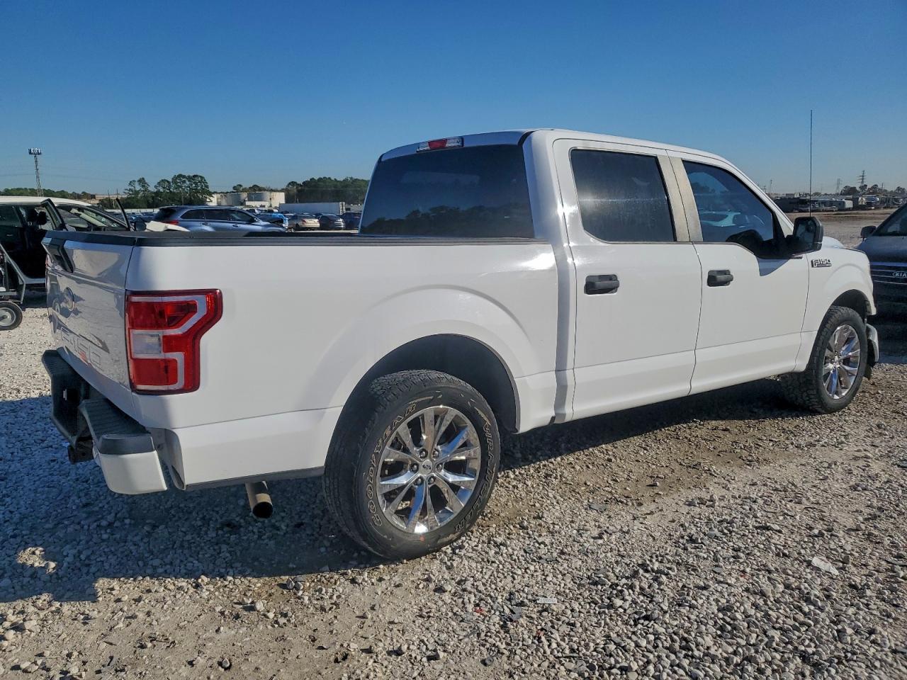 Ford F-150 Supercrew Image 2