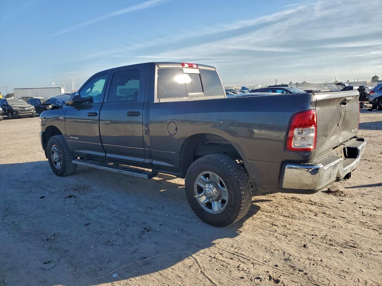 Ram 2500 Tradesman Image 11