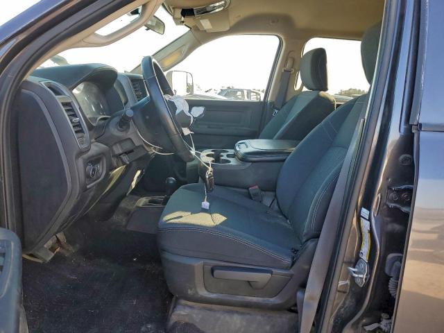 Ram 2500 Tradesman Image 6